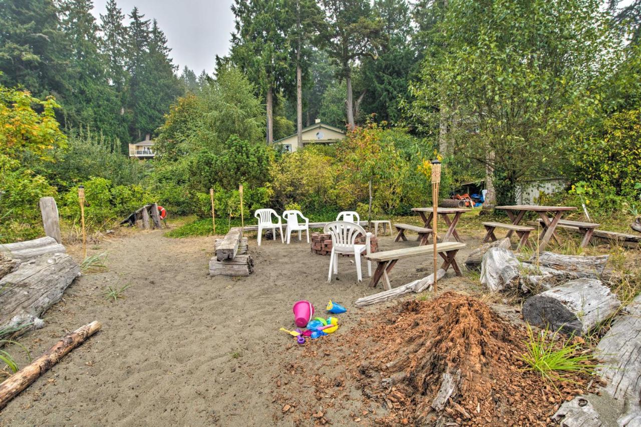Warm Beach Hideaway With Private Beach! Stanwood Exteriör bild