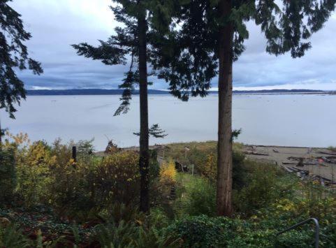 Warm Beach Hideaway With Private Beach! Stanwood Exteriör bild
